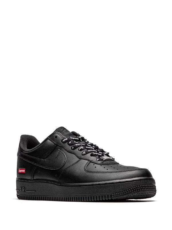 NIKE AF1 X SUPREME (NEGRO)