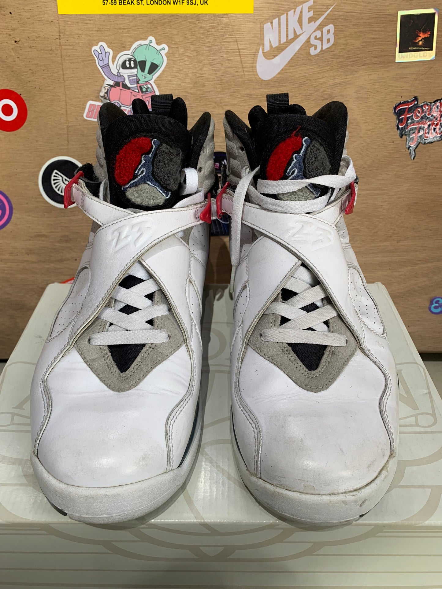 JORDAN 8 “BUGS BUNNY (2014)