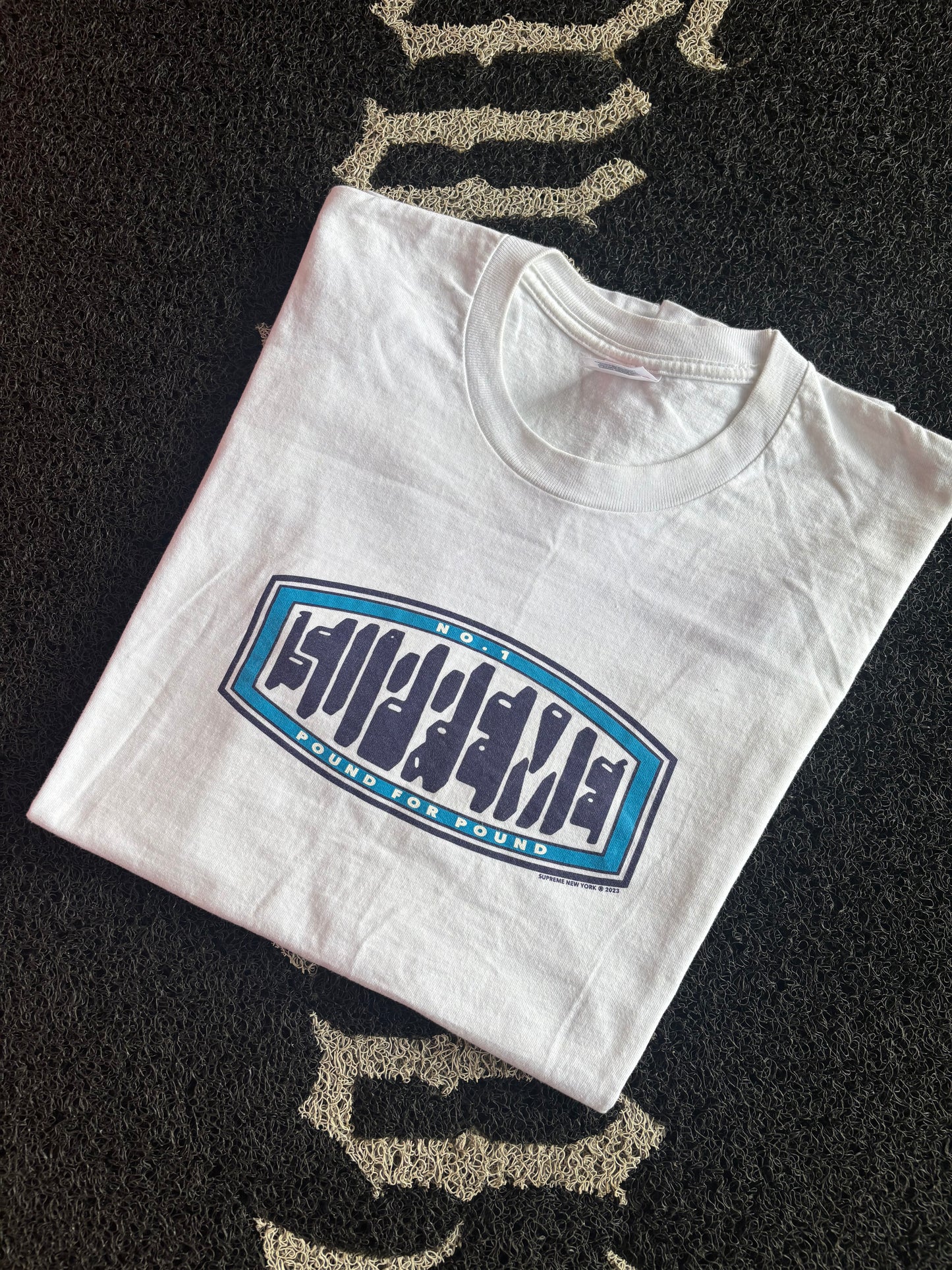 SUPREME “POUND” (TALLA L)