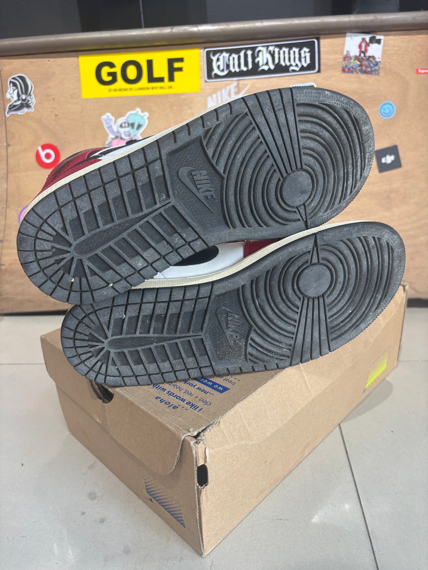 JORDAN 1 MID (TALLA 8us)
