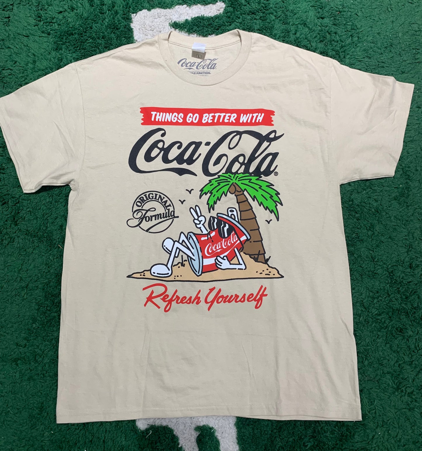 CAMISETA “COCA COLA” (BEICH)