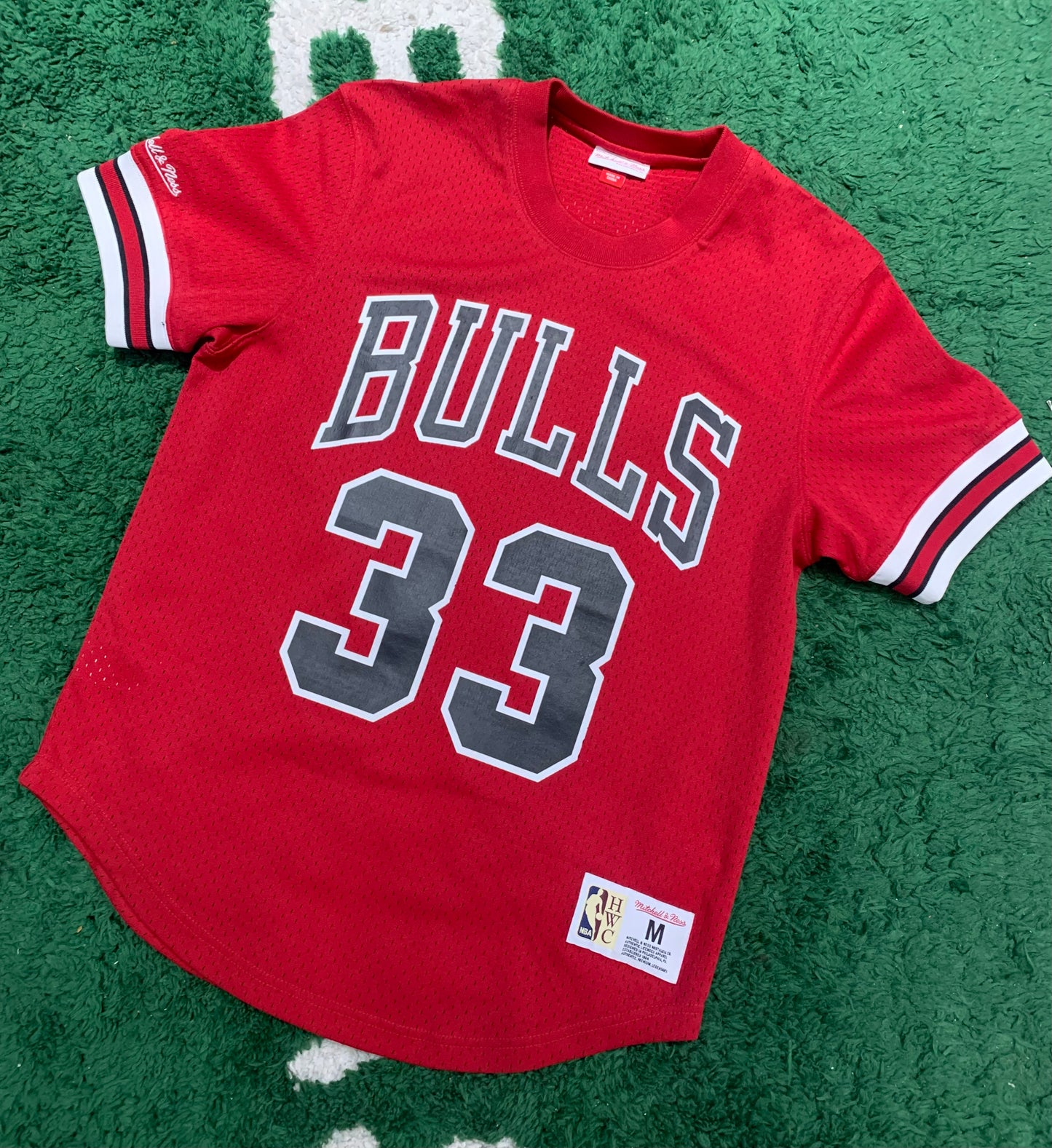 JERSEY MITCHELL & NESS “BULLS” (TALLA M)