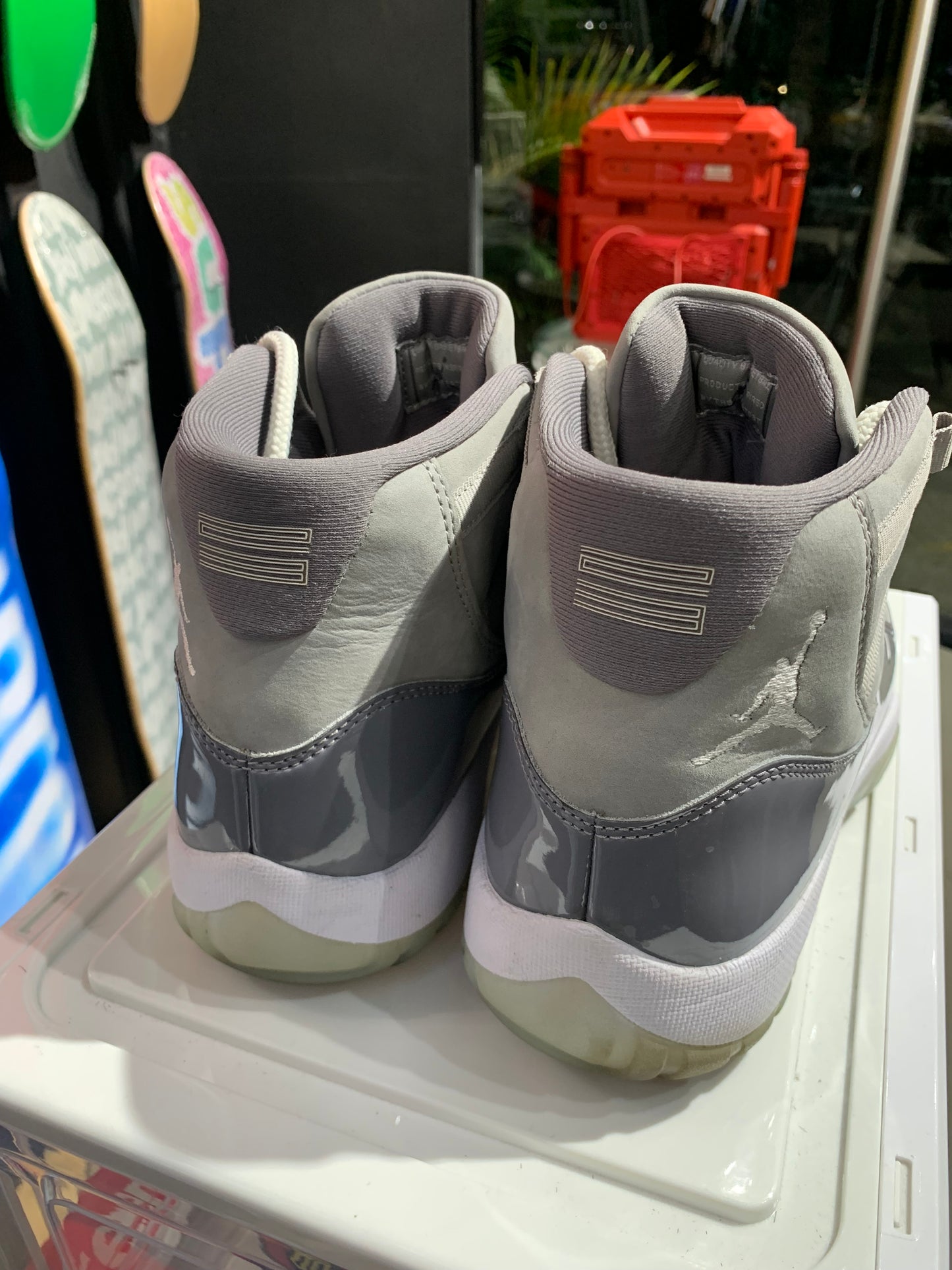 JORDAN 11 “COOL GREY” (TALLA 9US)