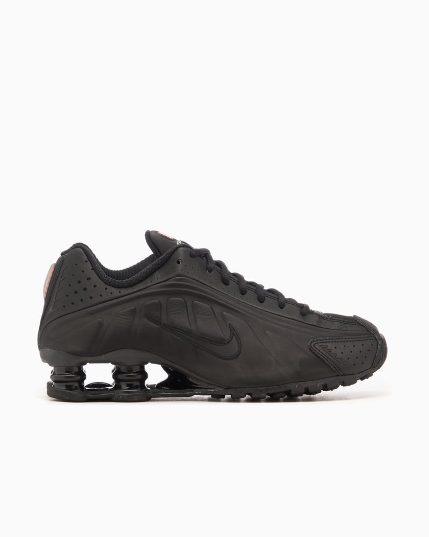 NIKE SHOX R4 "BLACK" (TALLA 9.5US)