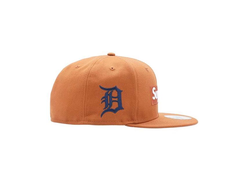 GORRA SUPREME X NEW ERA X DETROIT MLB (TALLA 7 3/8)
