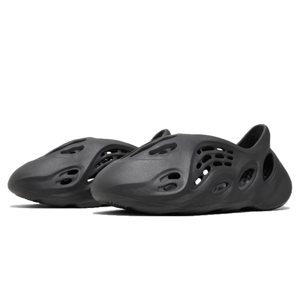 ADIDAS FOAM RNR ONYX “NEGRO”