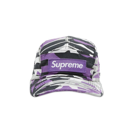 SUPREME “LAYERED CAMO CAMP CAP” (PÚRPURA)