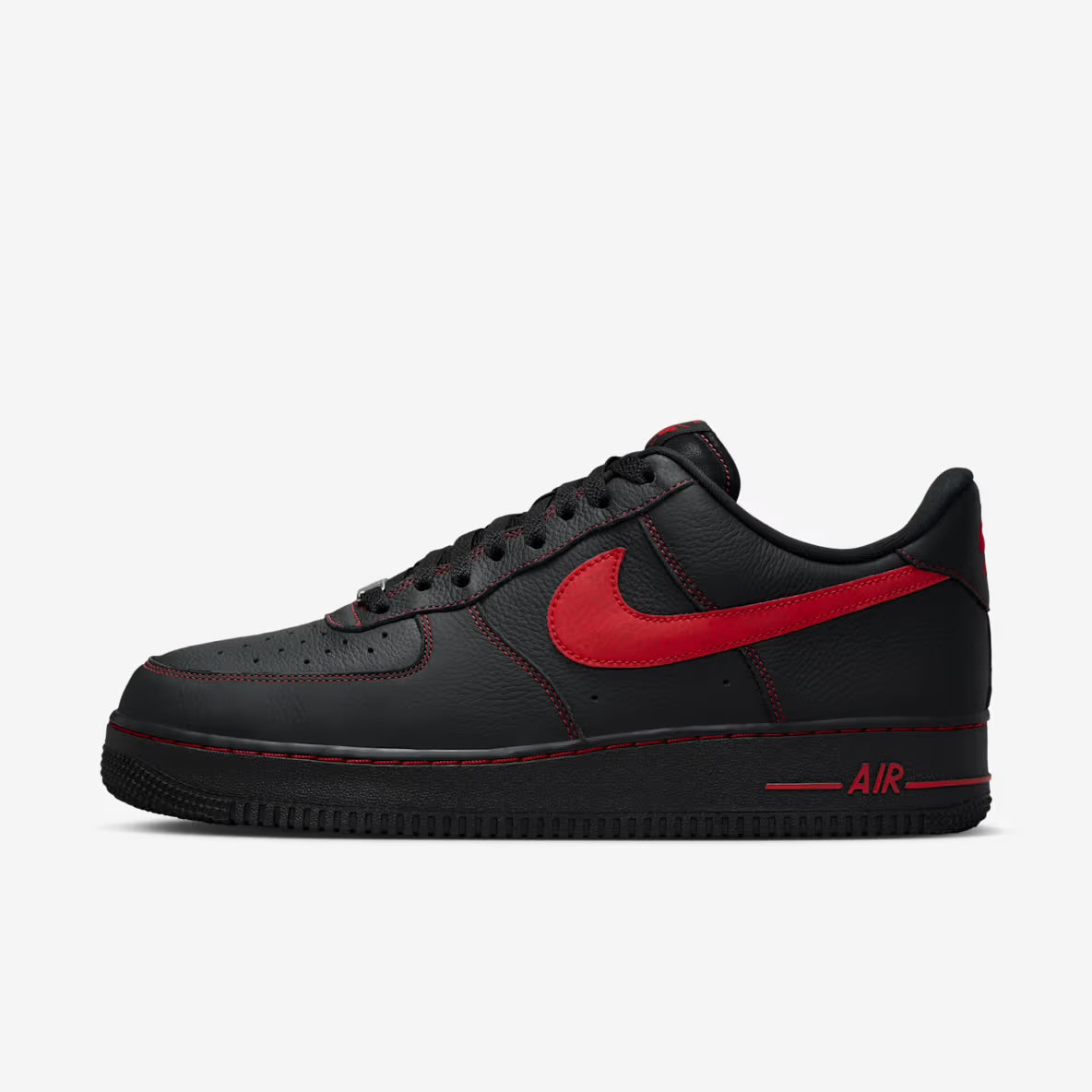 NIKE AF 1 07 LV8 “NEGRO/ROJO” (TALLA 7 / 9US)