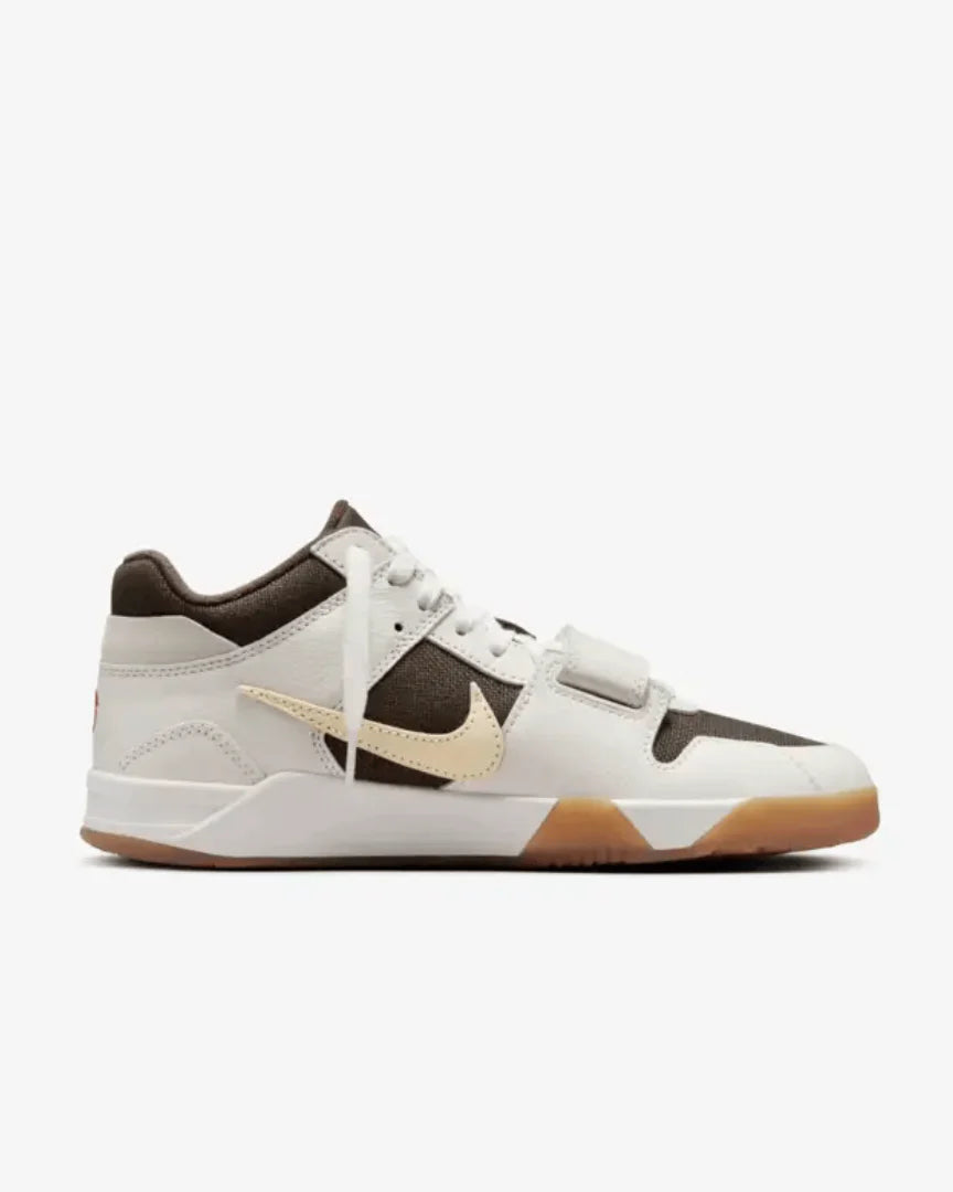 NIKE X TRAVIS “JUMPMANJACK TR” (TALLA 13US)