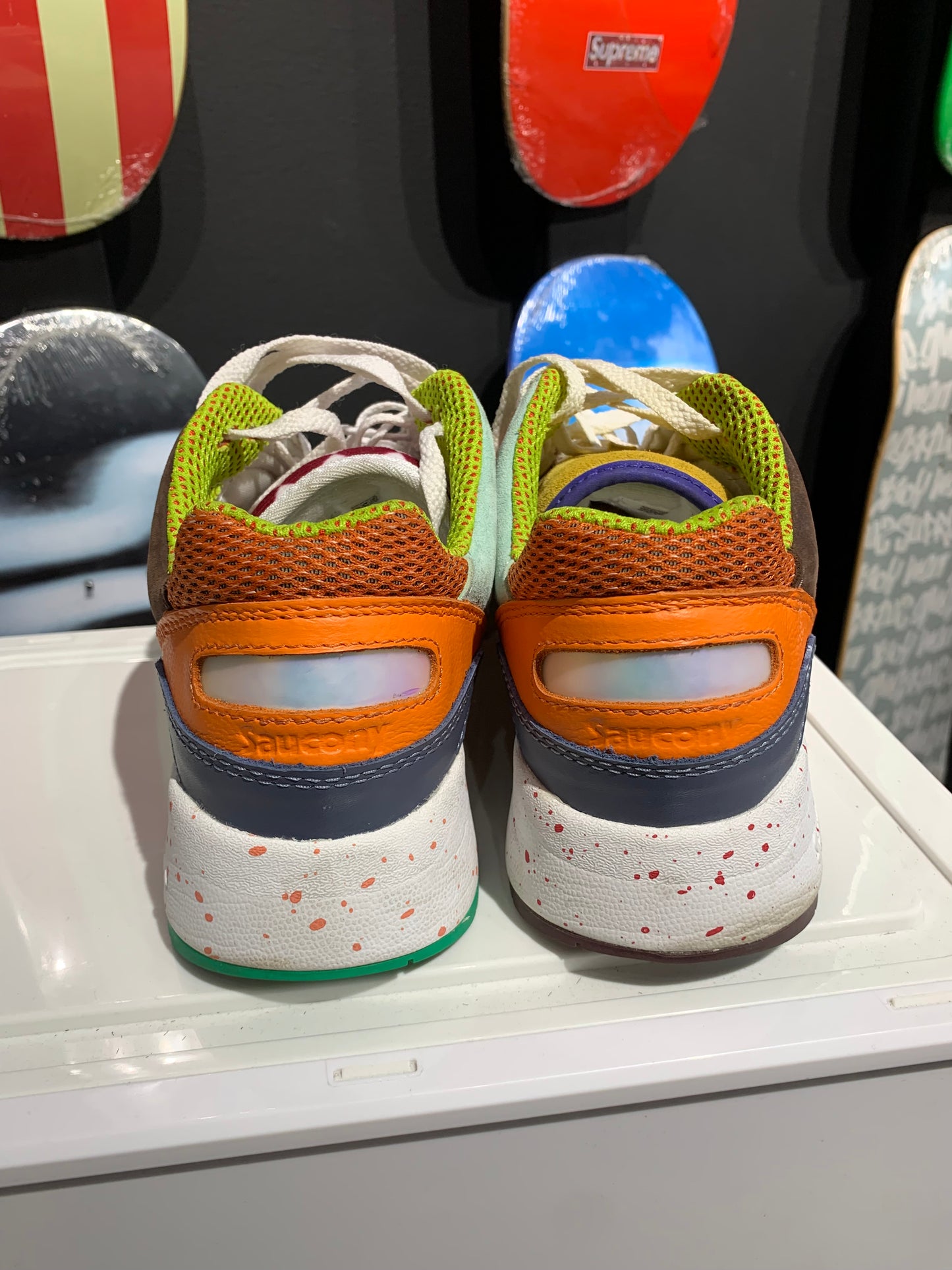 SAUCONY “FIGHT FOOD” (TALLA 9US)