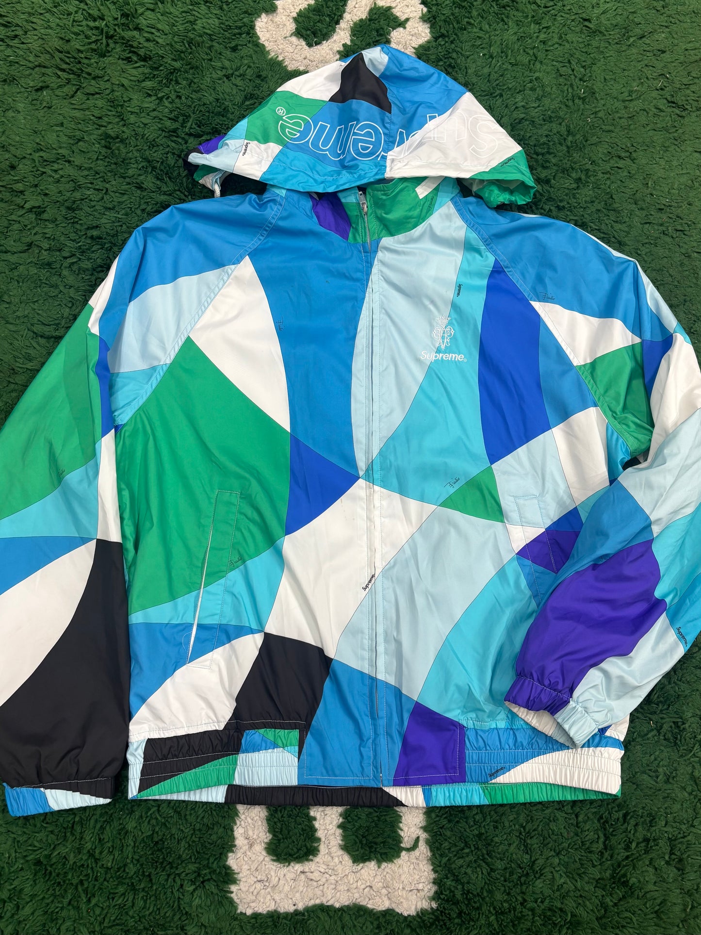 SUPREME X EMILIO PUCCI (TALLA M)