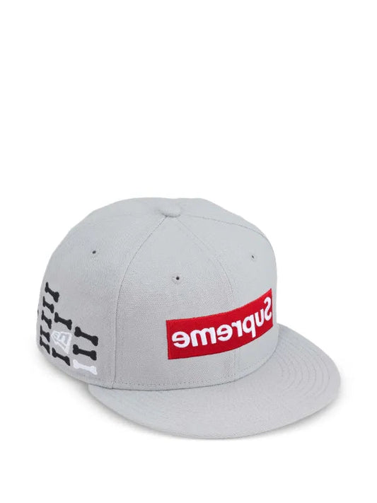 SUPREME “BONES BOX LOGO” ( TALLA 7 1/4)