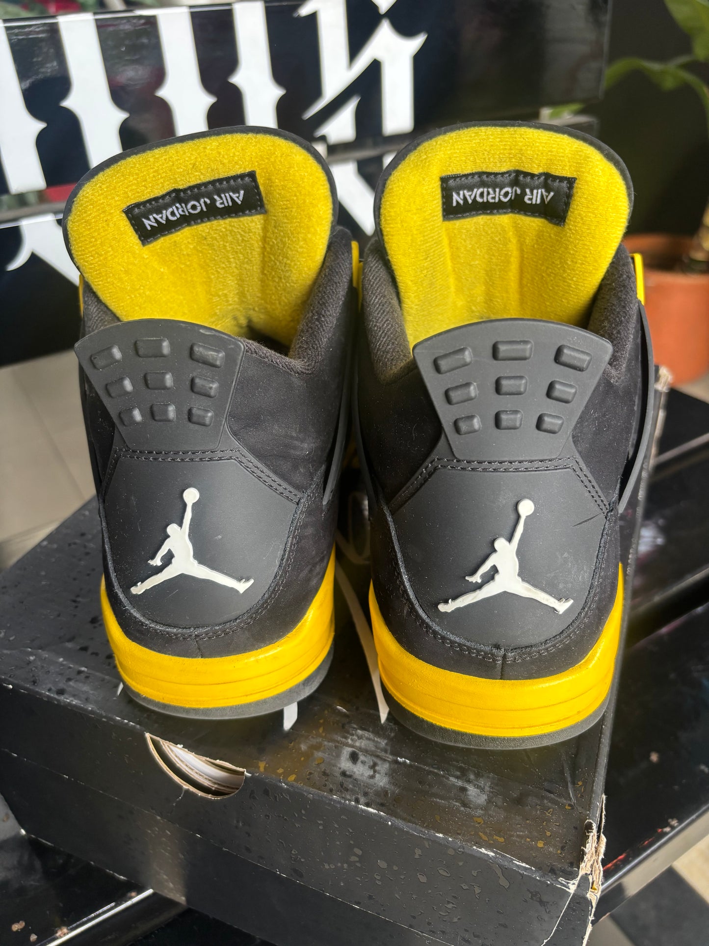 JORDAN 4 “THUNDER” (TALLA 11.5US)