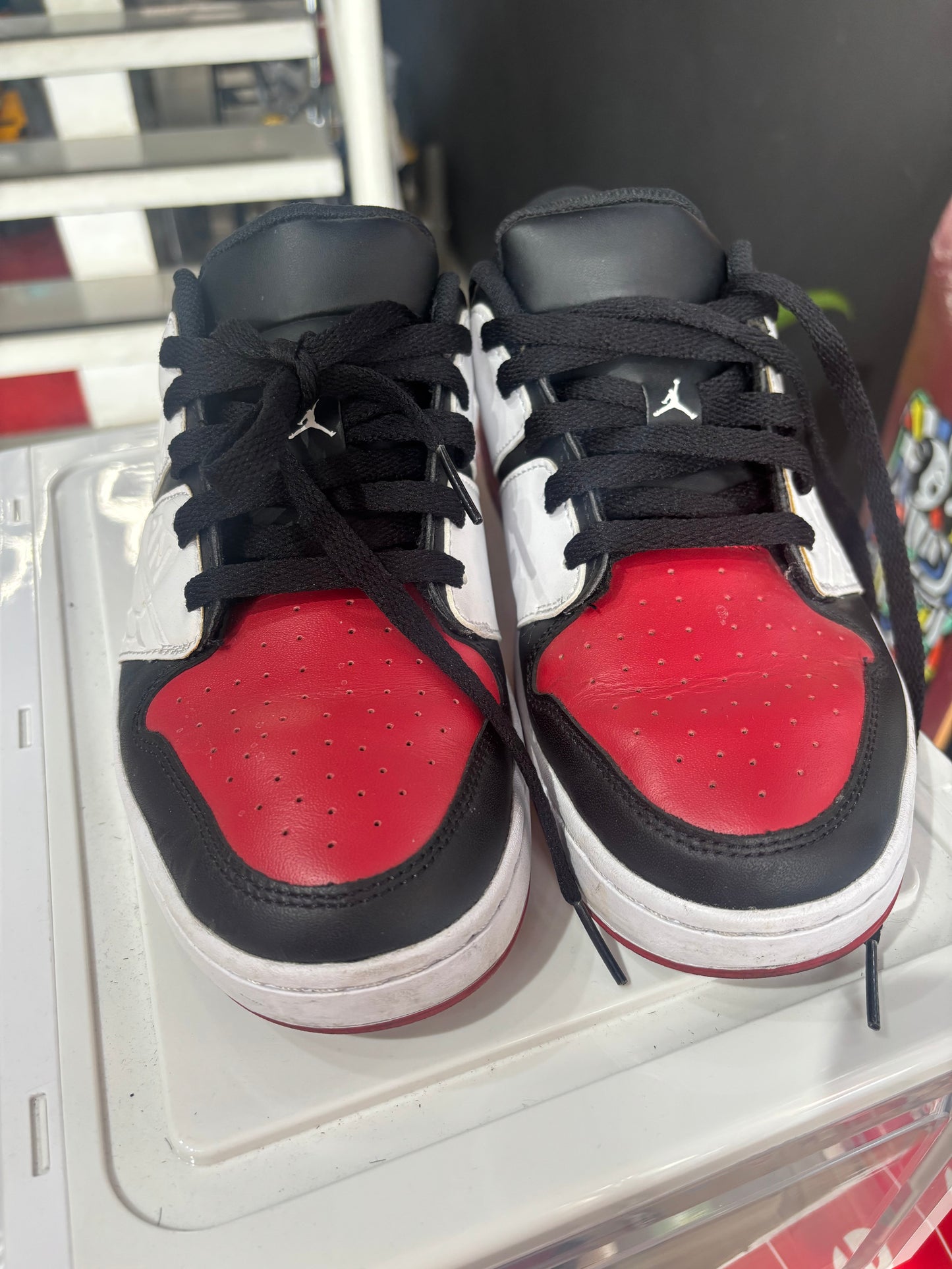 JORDAN “NU RETRO” ( TALLA 8.5US)