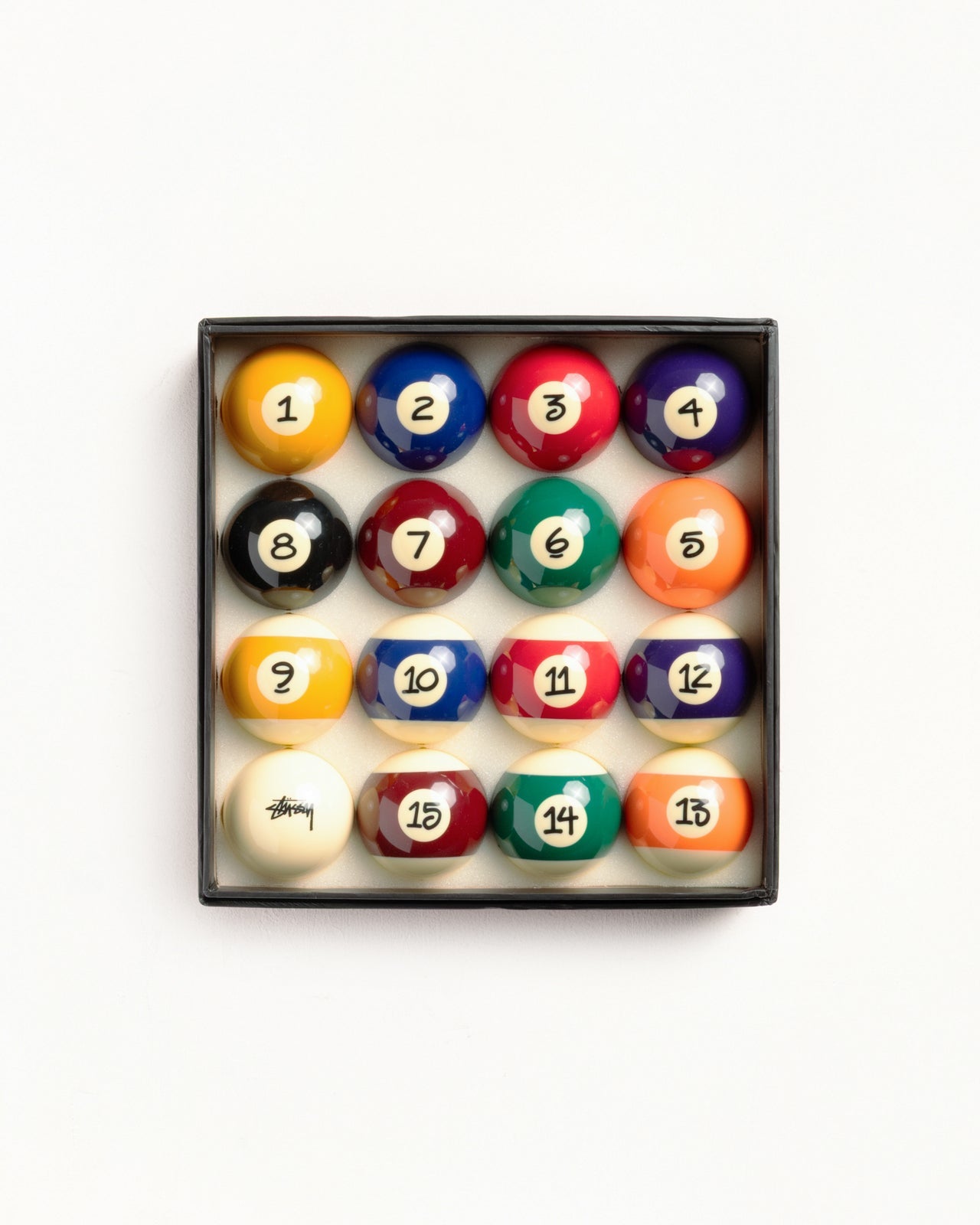SET BOLAS DE BILLAR STUSSY