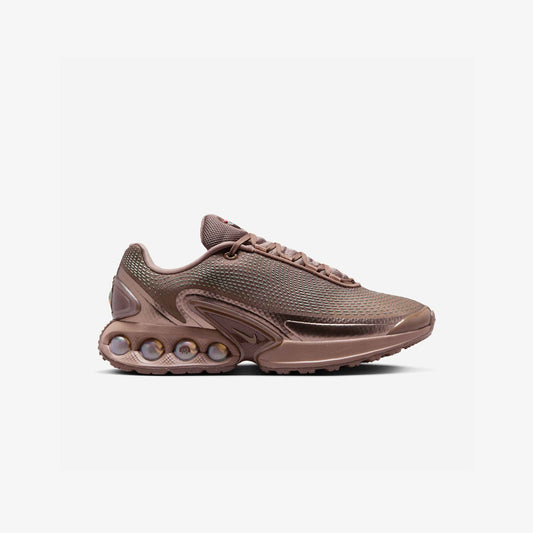 NIKE DN “MINK BROWN” (W 7.5/M 6.5US)