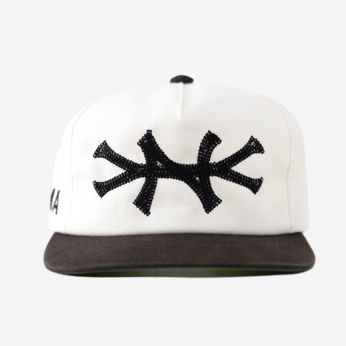 OMA STUDIO “ YANKESS LOGO CREAM” (AJUSTABLE)