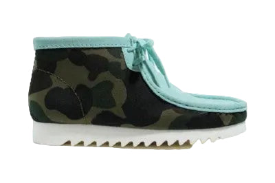 CLARKS X BAPE “WALLABIS” ( TALLA 9.5US)
