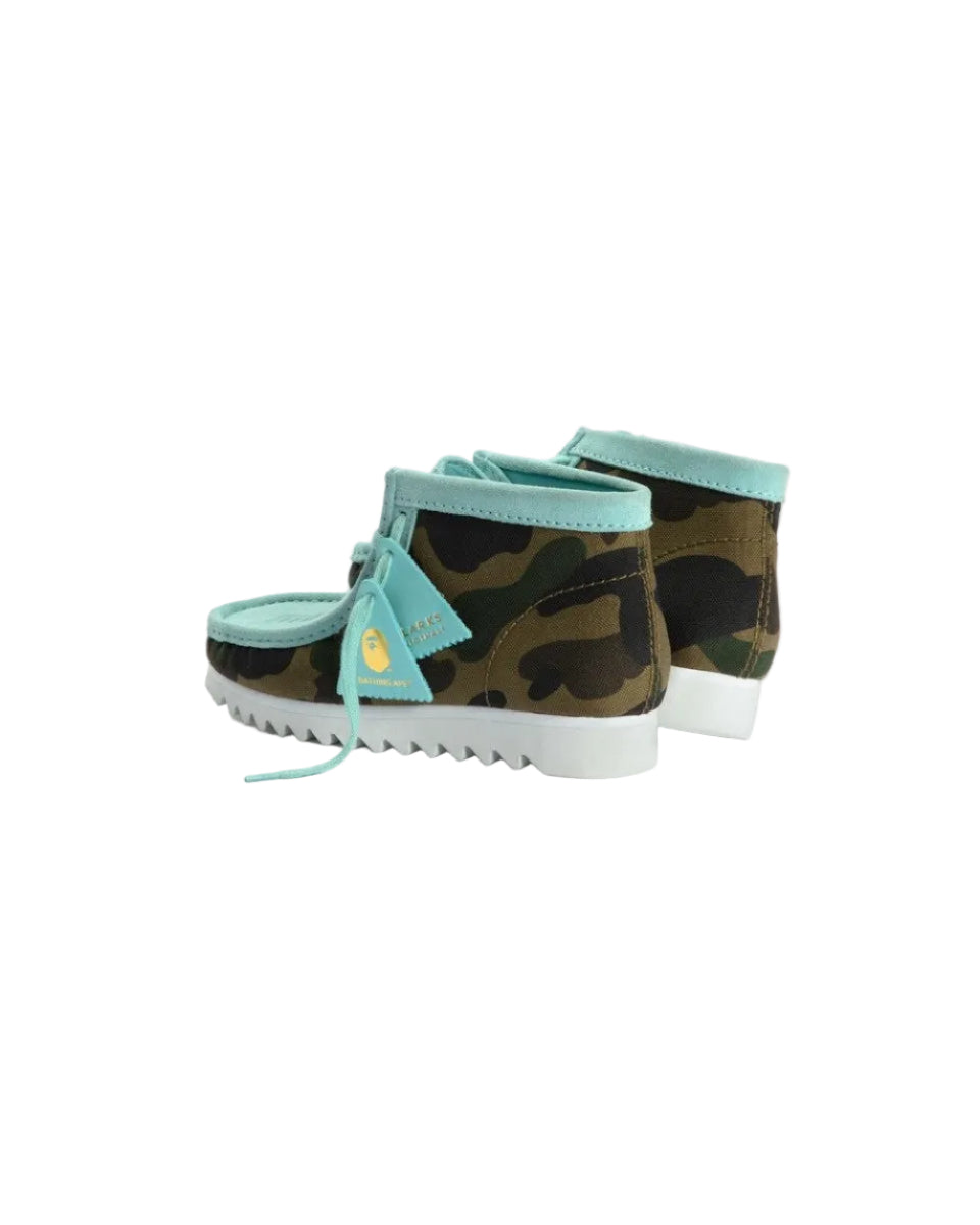 CLARKS X BAPE “WALLABIS” ( TALLA 9.5US)
